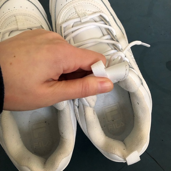 (SOLD)Women FILA  sneakers - Picture 4 of 6